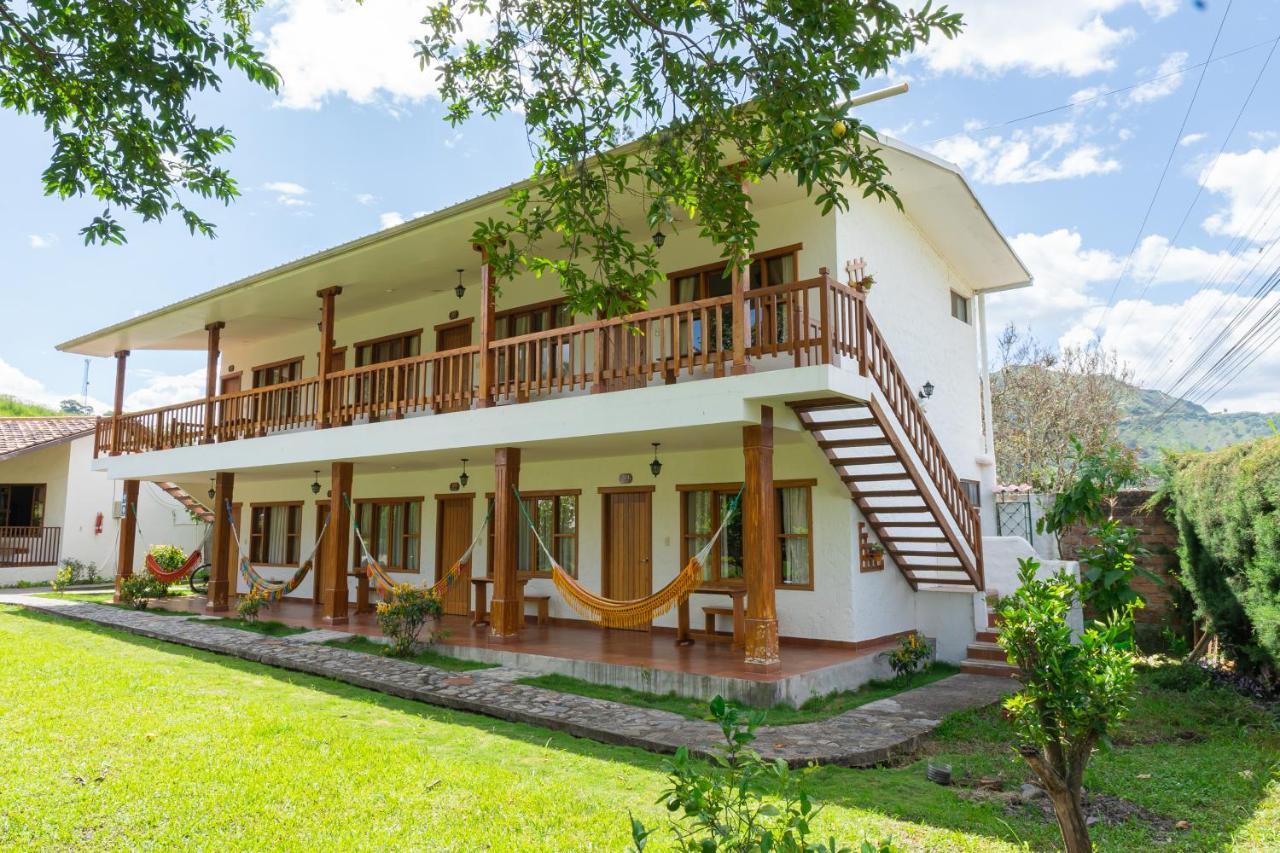 Hosteria Paraiso LàngLàngVilcabamba Ngoại thất bức ảnh